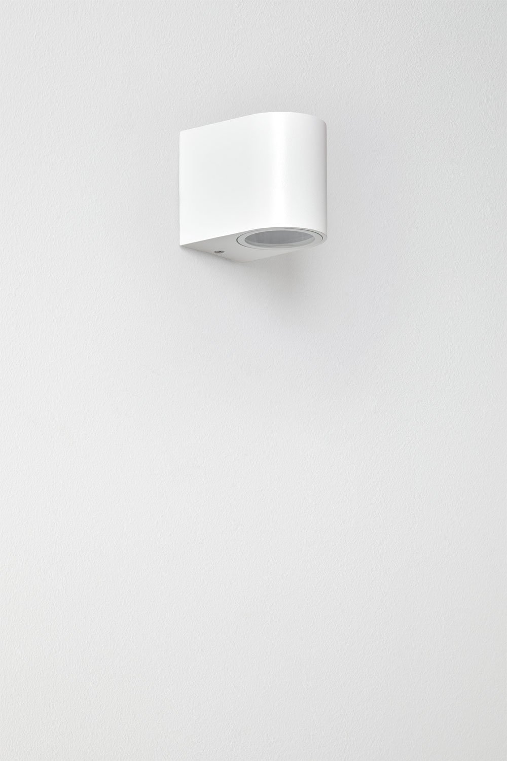 Pevot aluminum wall light , gallery image 1