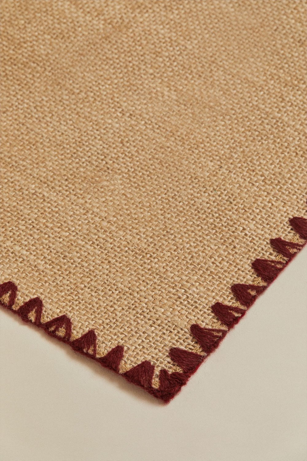 Yalver jute table runner, gallery image 4