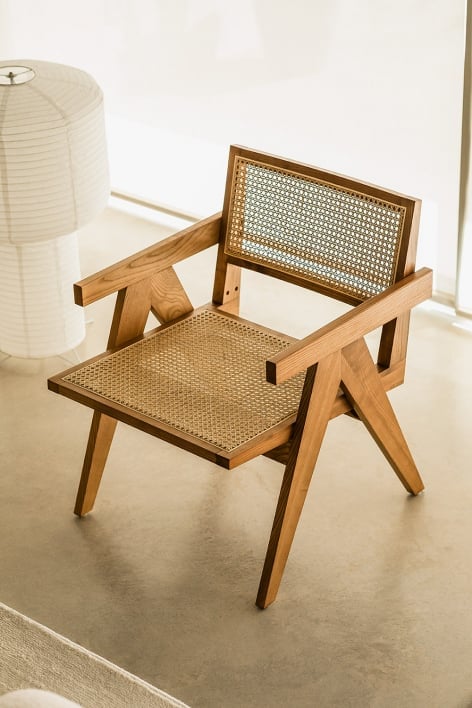 Lali armchair with armrests in ash wood and rattan