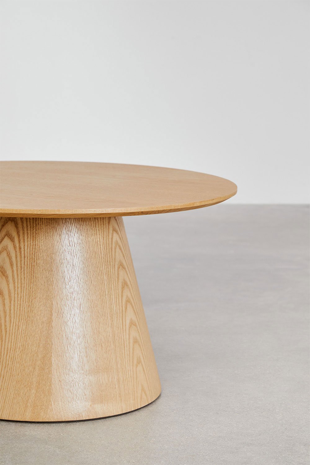 Round wooden coffee table (Ø80 cm) Aura, gallery image 4