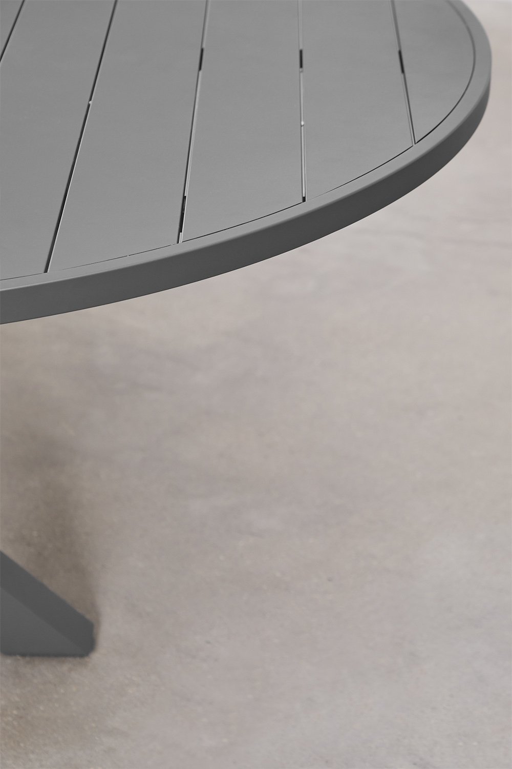 Extendable garden table 145-200x145 cm in aluminum Barces, gallery image 4