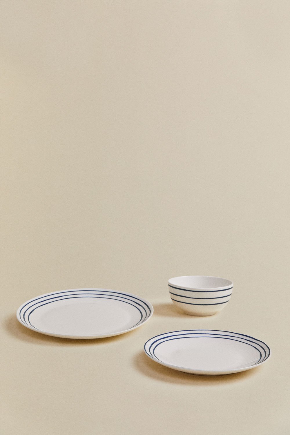 Isolda 12-piece bone China dinnerware set, gallery image 2