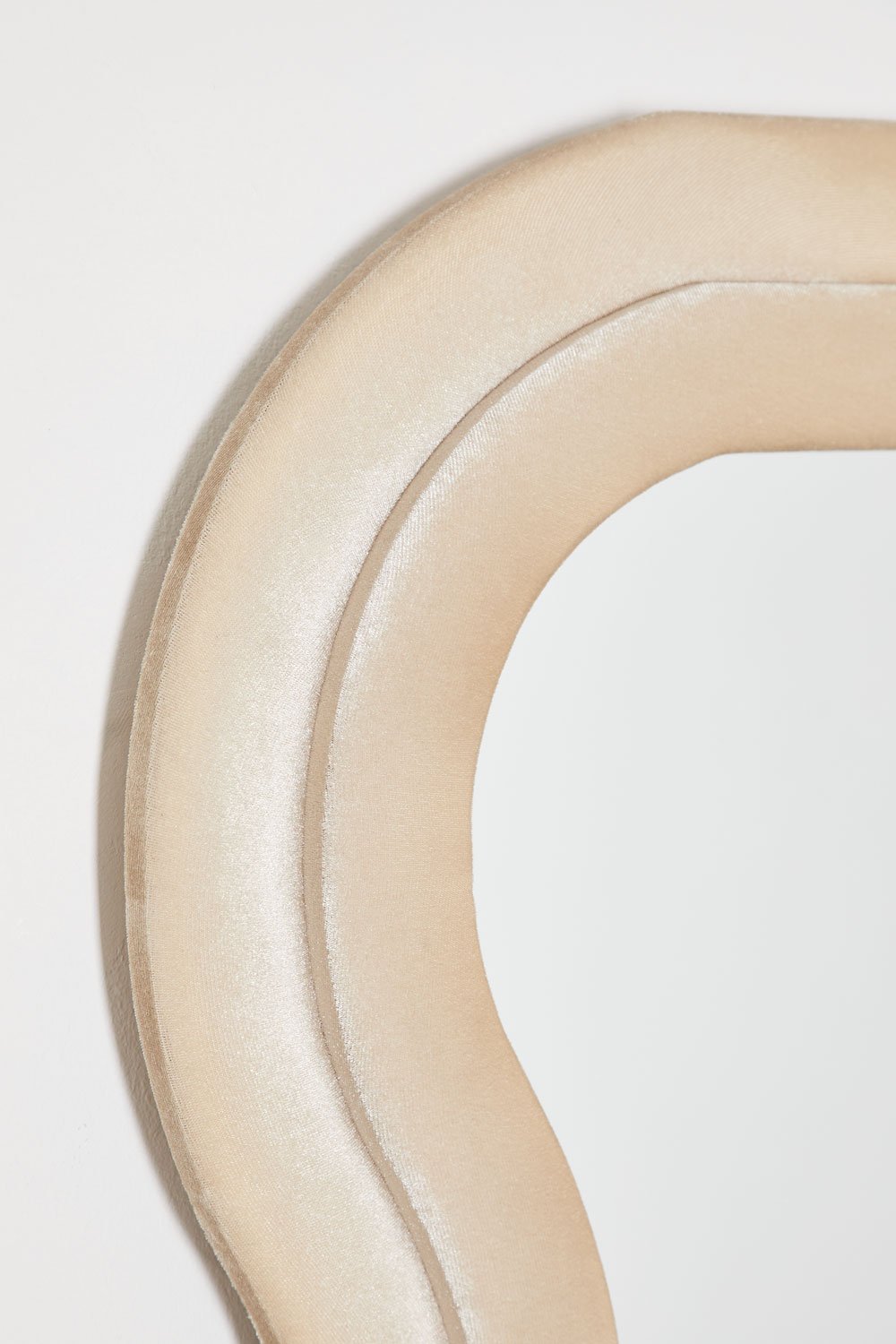 Mariela velvet wall mirror, gallery image 5
