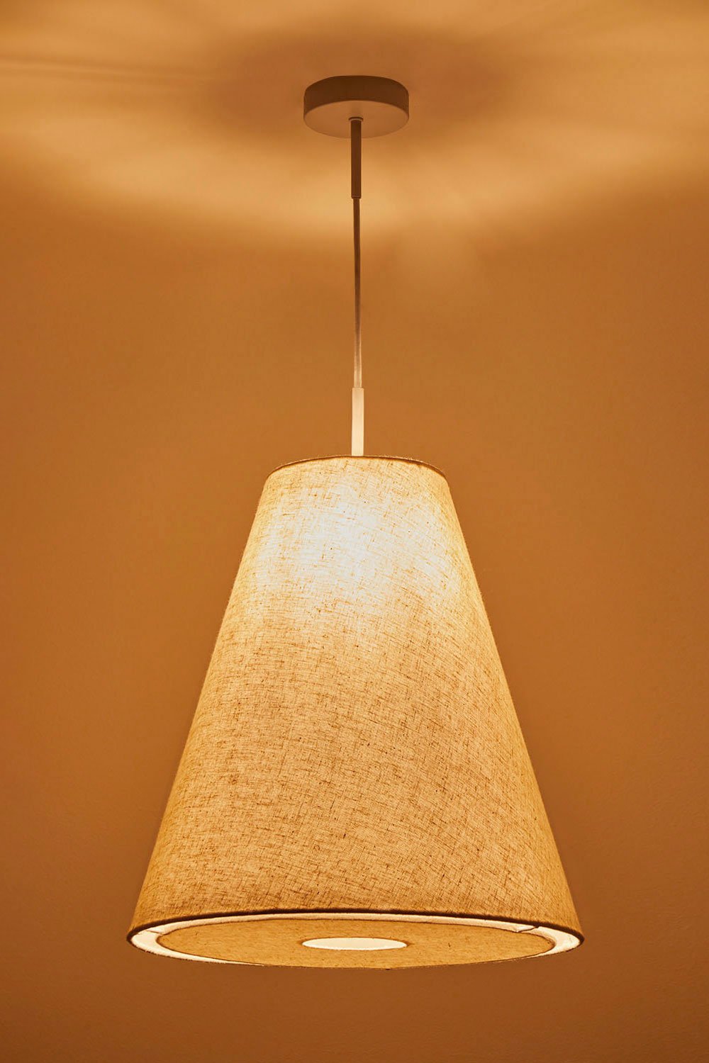 Garnet hanging ceiling lamp in linen and cotton, gallery image 2