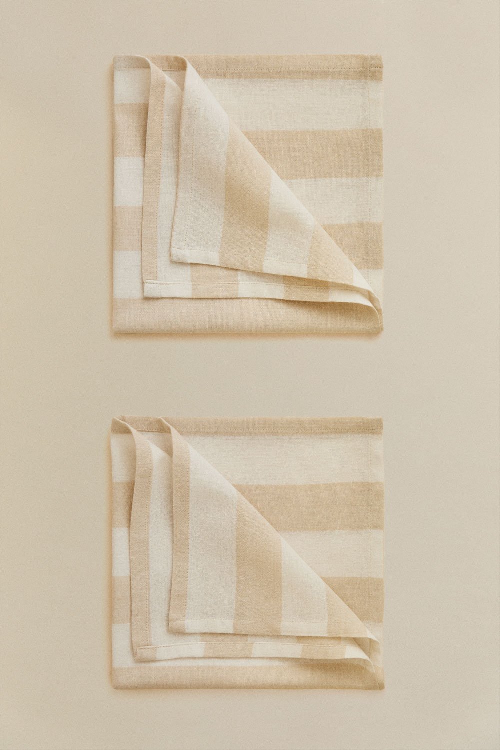 Set of 2 Efarin cotton napkins, gallery image 2