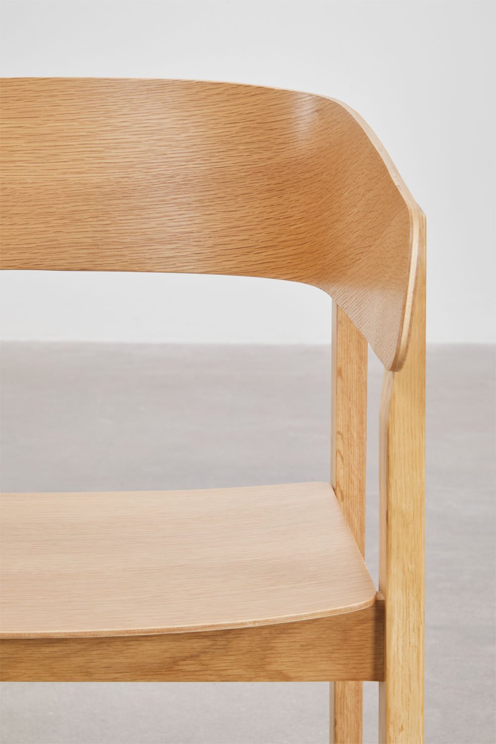 Silla de comedor con reposabrazos en madera de roble Olsen, imagen de galer&iacute;a 5