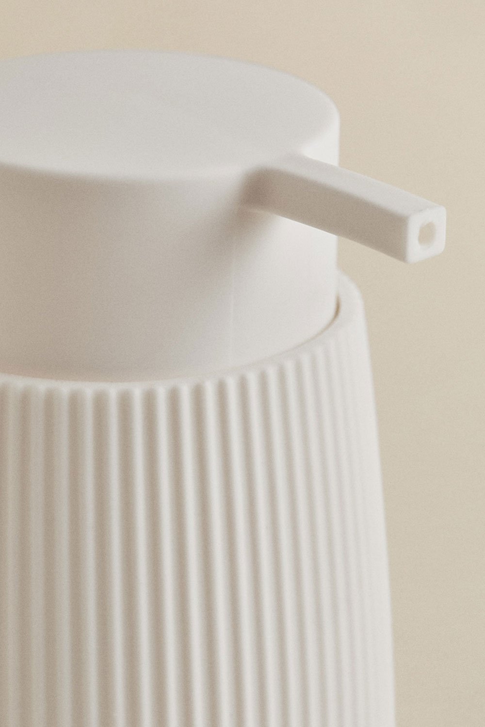 Aristide bathroom set, gallery image 3