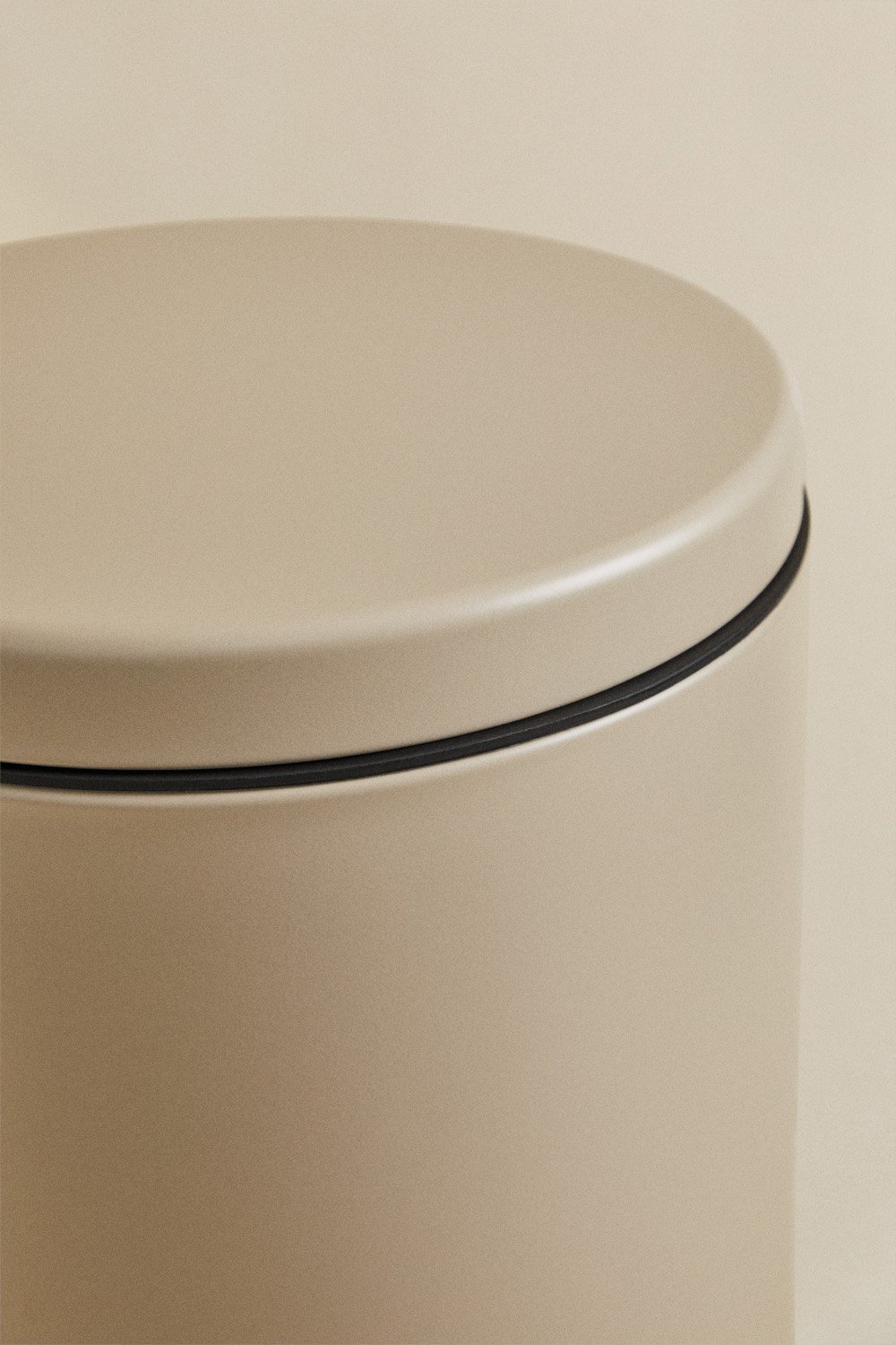 Eiden Pedal Bin with Lid, gallery image 4