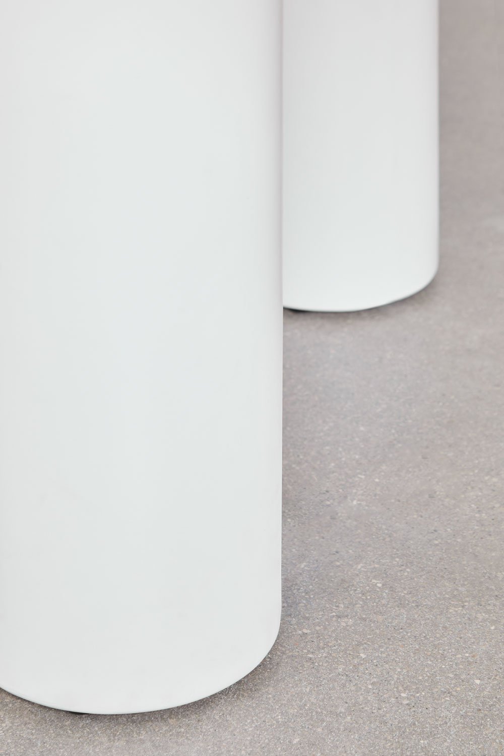 Square garden table 150x150 cm in Lisboa cement, gallery image 5