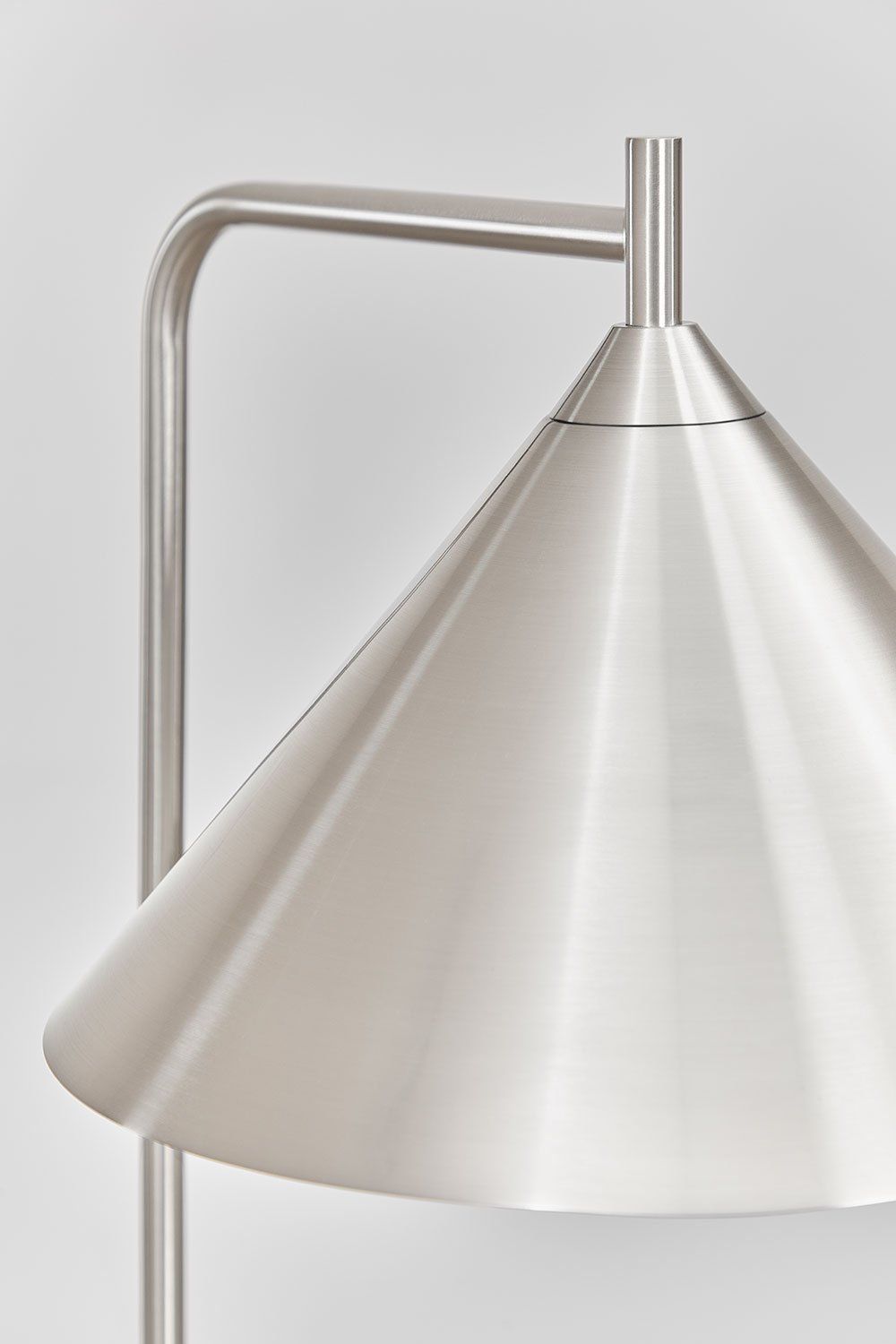 Cambrea iron floor lamp, gallery image 4