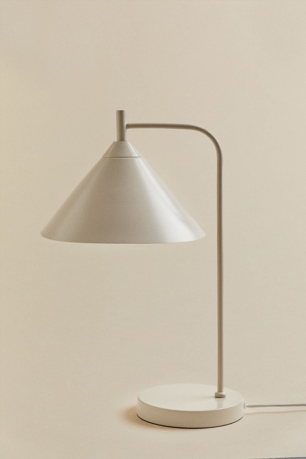 Table lamp in metal Cambrea, gallery image 2