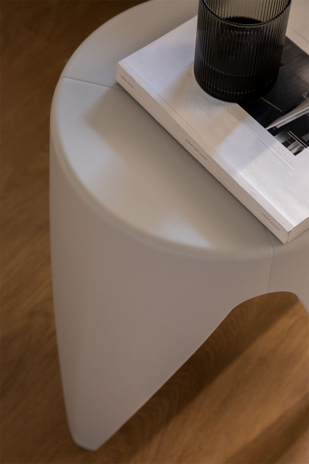 Round side table Ø40 cm in polypropylene Siurana, gallery image 2