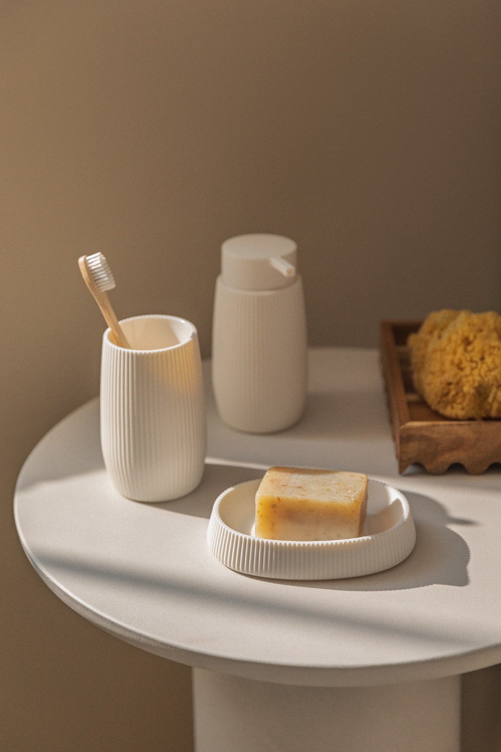 Aristide bathroom set, gallery image 1