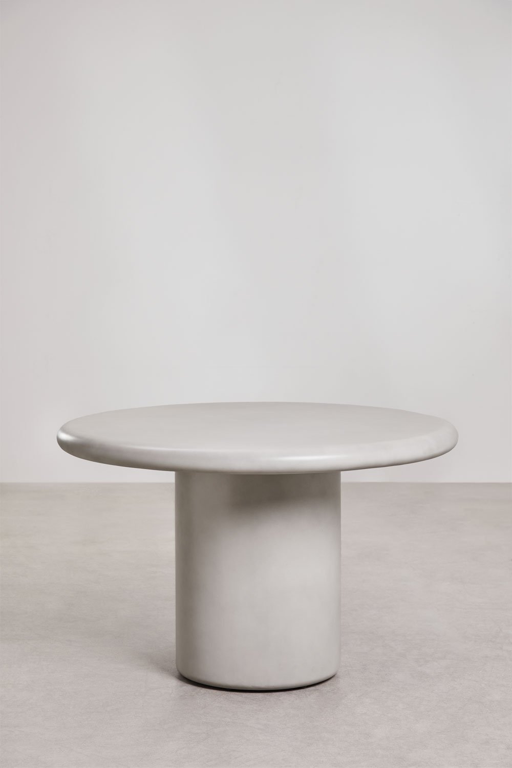 Round garden table in cement Namara, gallery image 2