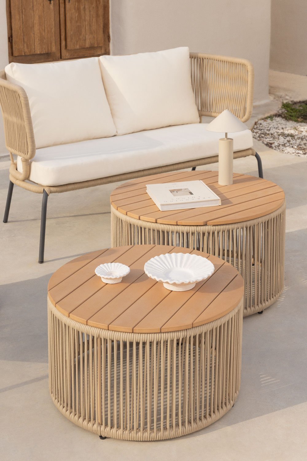 Round garden coffee table in iron and braided rope Calipso , gallery image 1