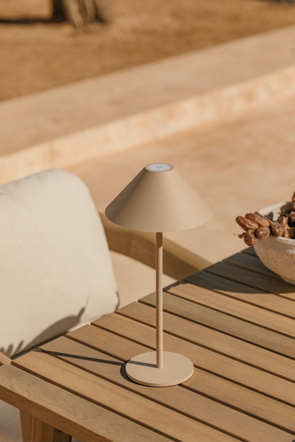 Nebida Wireless Outdoor LED Table Lamp, gallery image 1