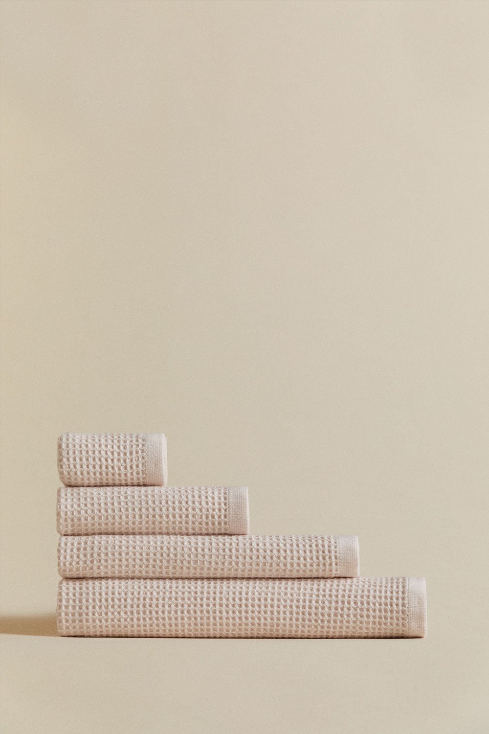 Set of 4 Fiorala waffle cotton towels, gallery image 2