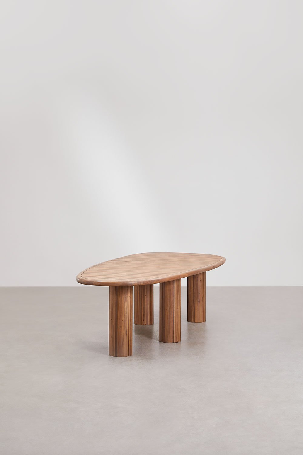 Oval acacia wood garden table Ginara, gallery image 4011169