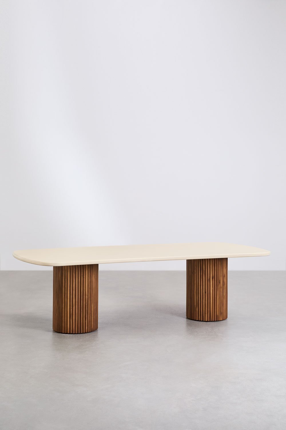 Rectangular garden table in cement and acacia wood Sirvon, gallery image 2