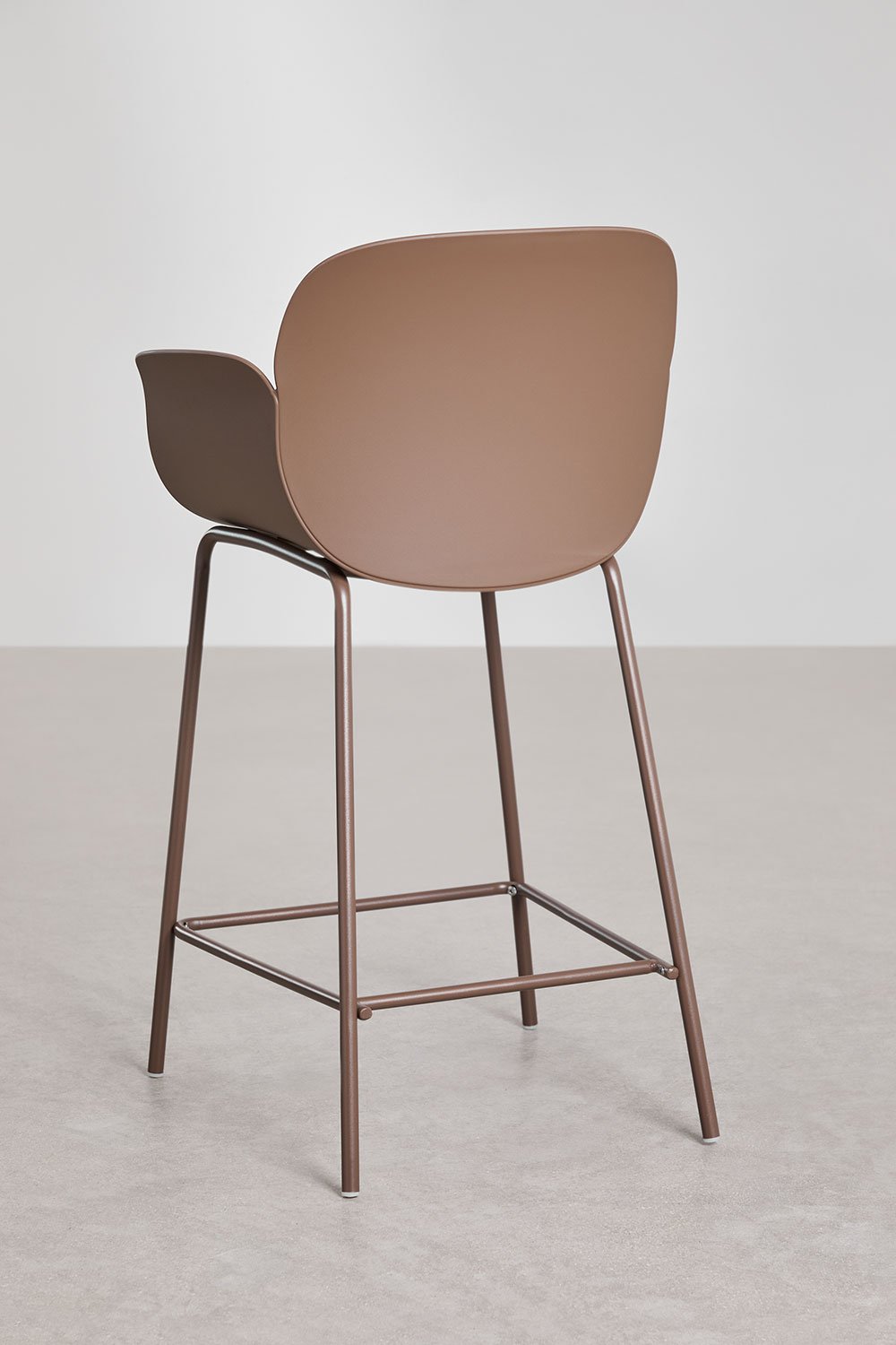 Lynette high garden stool in polypropylene and iron, gallery image 4