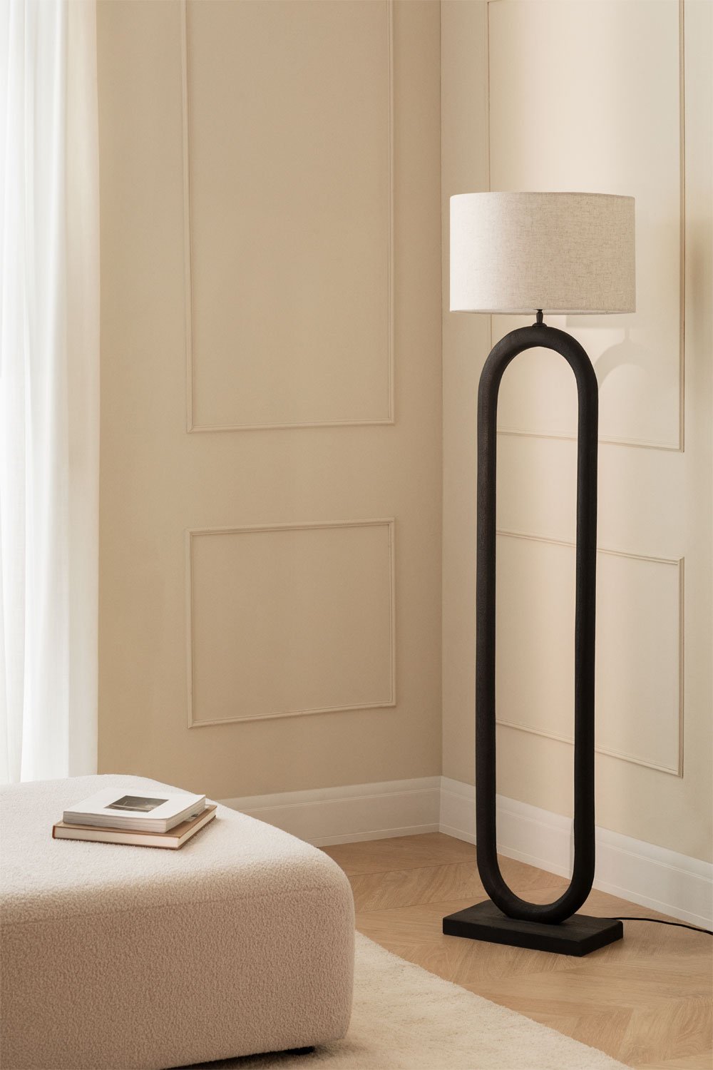 Mango wood floor lamp, linen and cotton Jaida, gallery image 1