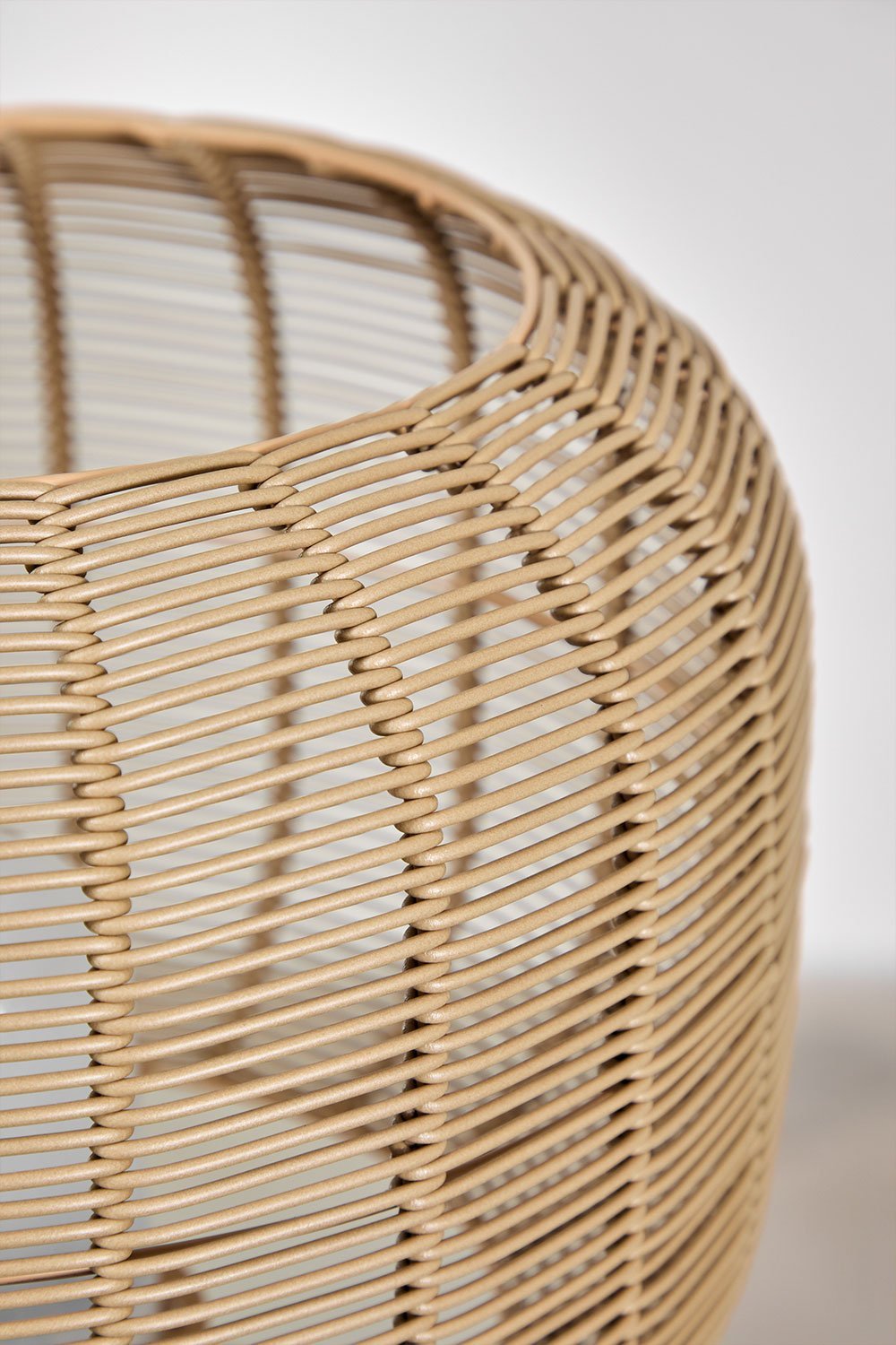 Ovela wireless LED outdoor floor lamp made of iron and braided rope, gallery image 5