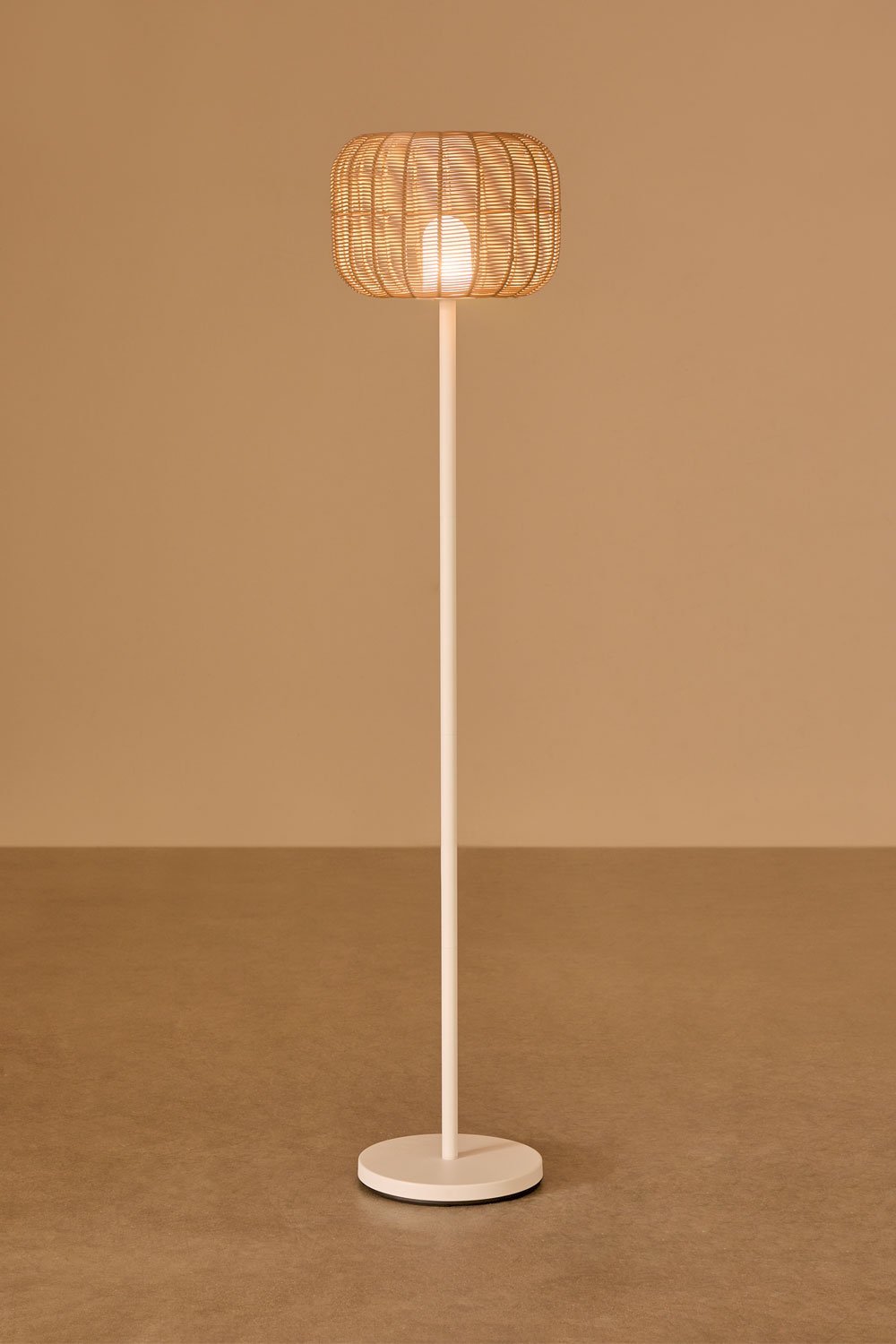 Ovela wireless LED floor lamp in iron and braided rope, gallery image 3