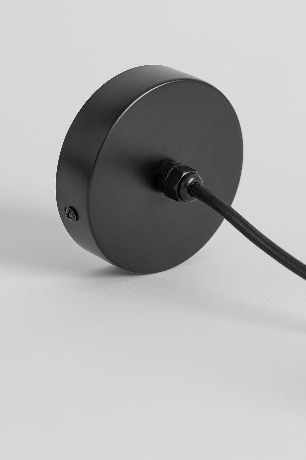 Hannon Outdoor Ceiling Lamp Cable, gallery image 4