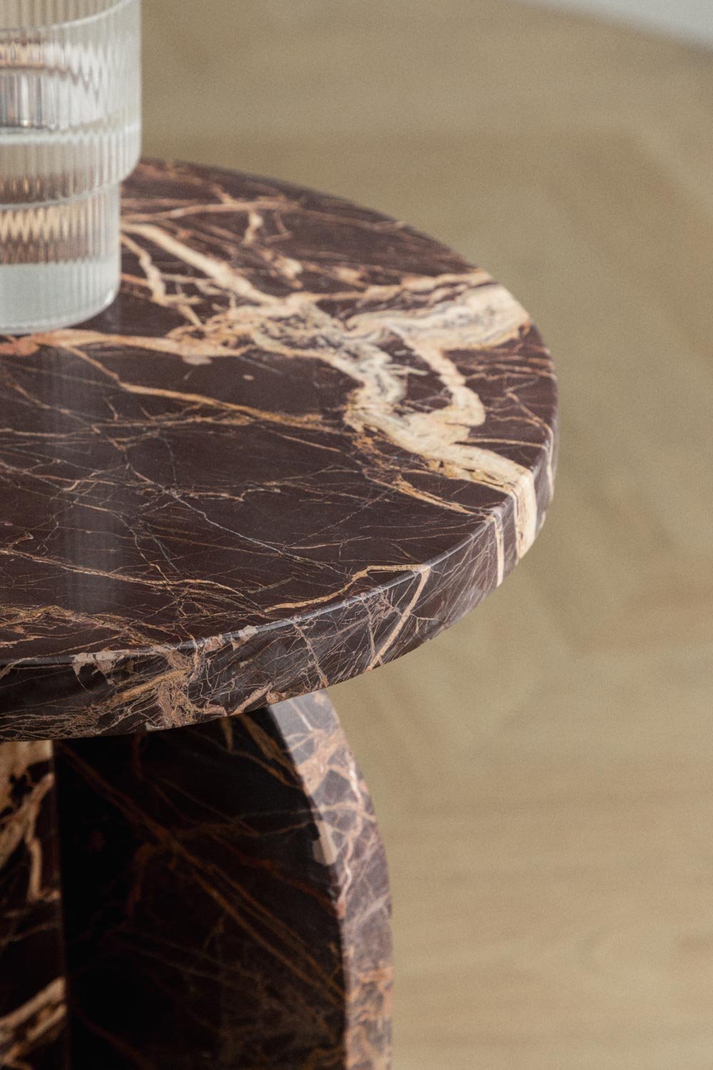Round side table Ø30 cm in Graham marble, gallery image 2
