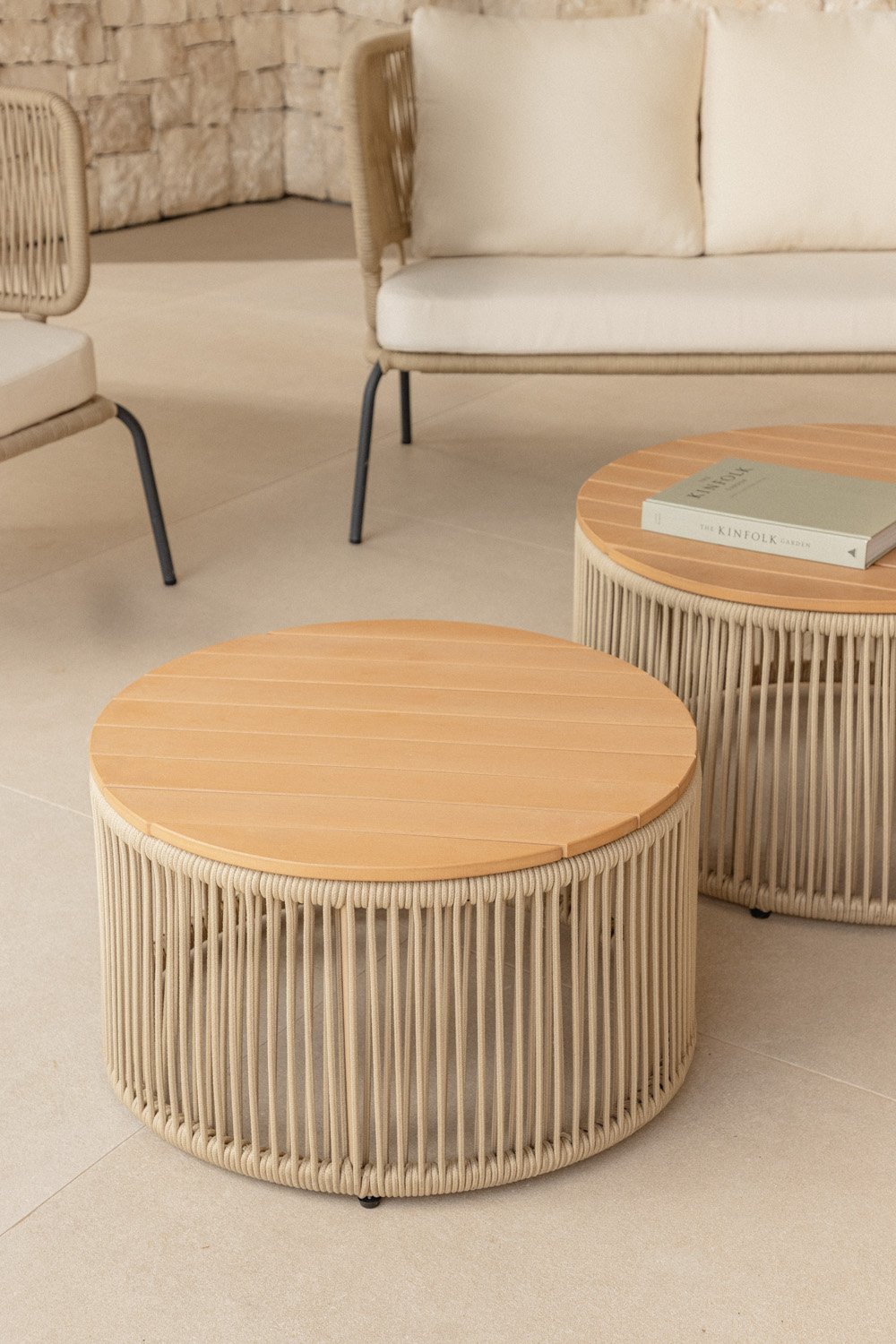 Round garden coffee table in iron and braided rope Calipso , gallery image 1