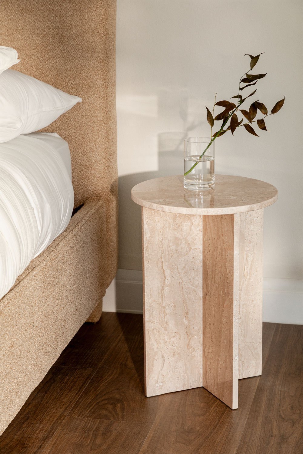 Round bedside table Ø35 cm in Mencia marble, gallery image 1