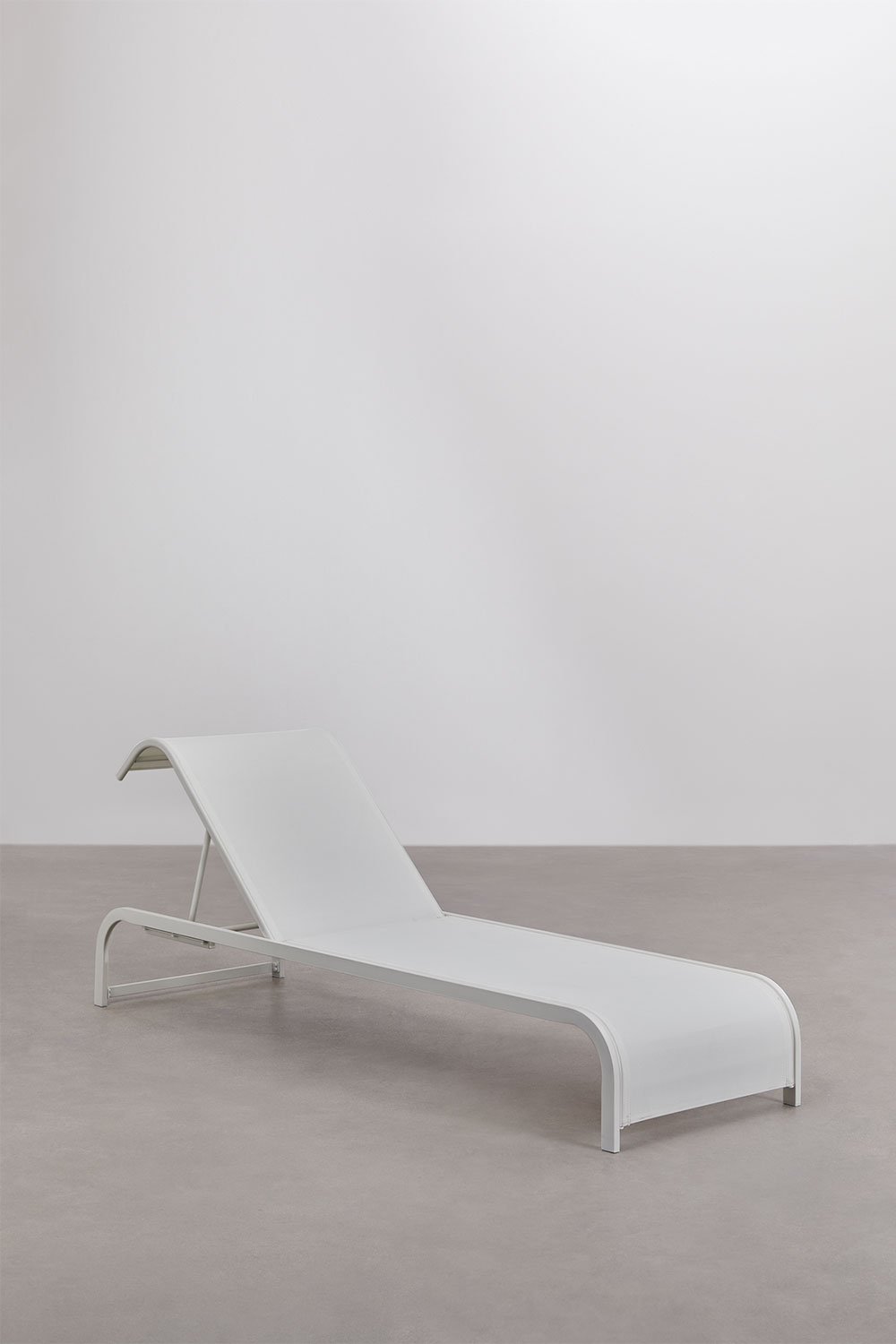 Set of 2 reclining sun loungers and side table in Marietta steel, gallery image 3