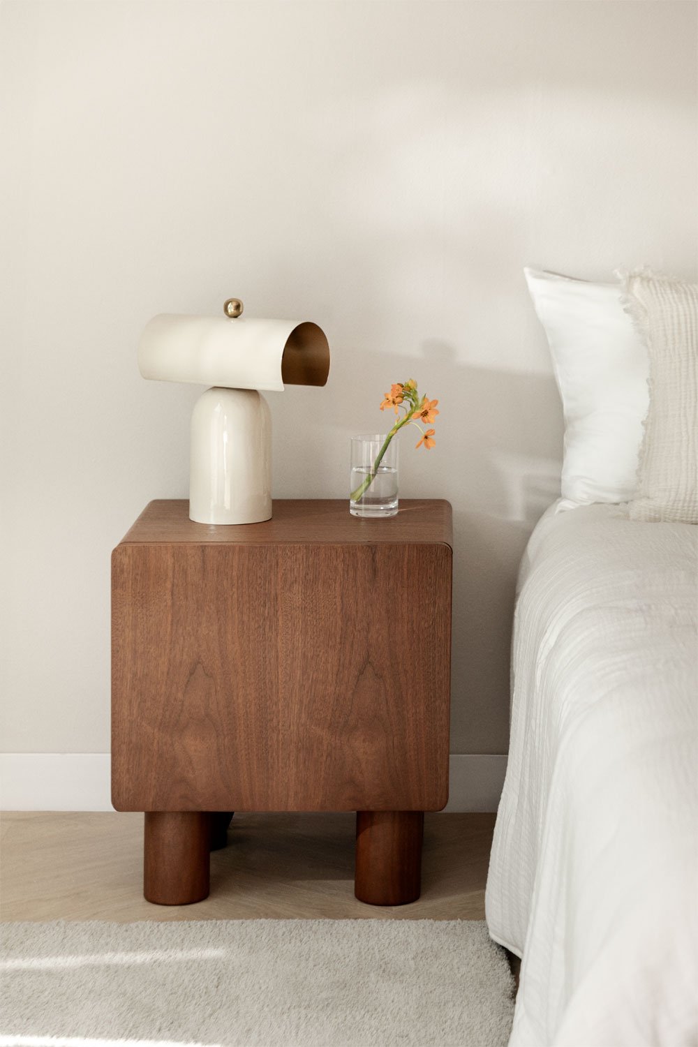 Gumeri MDF and veneer bedside table, gallery image 1