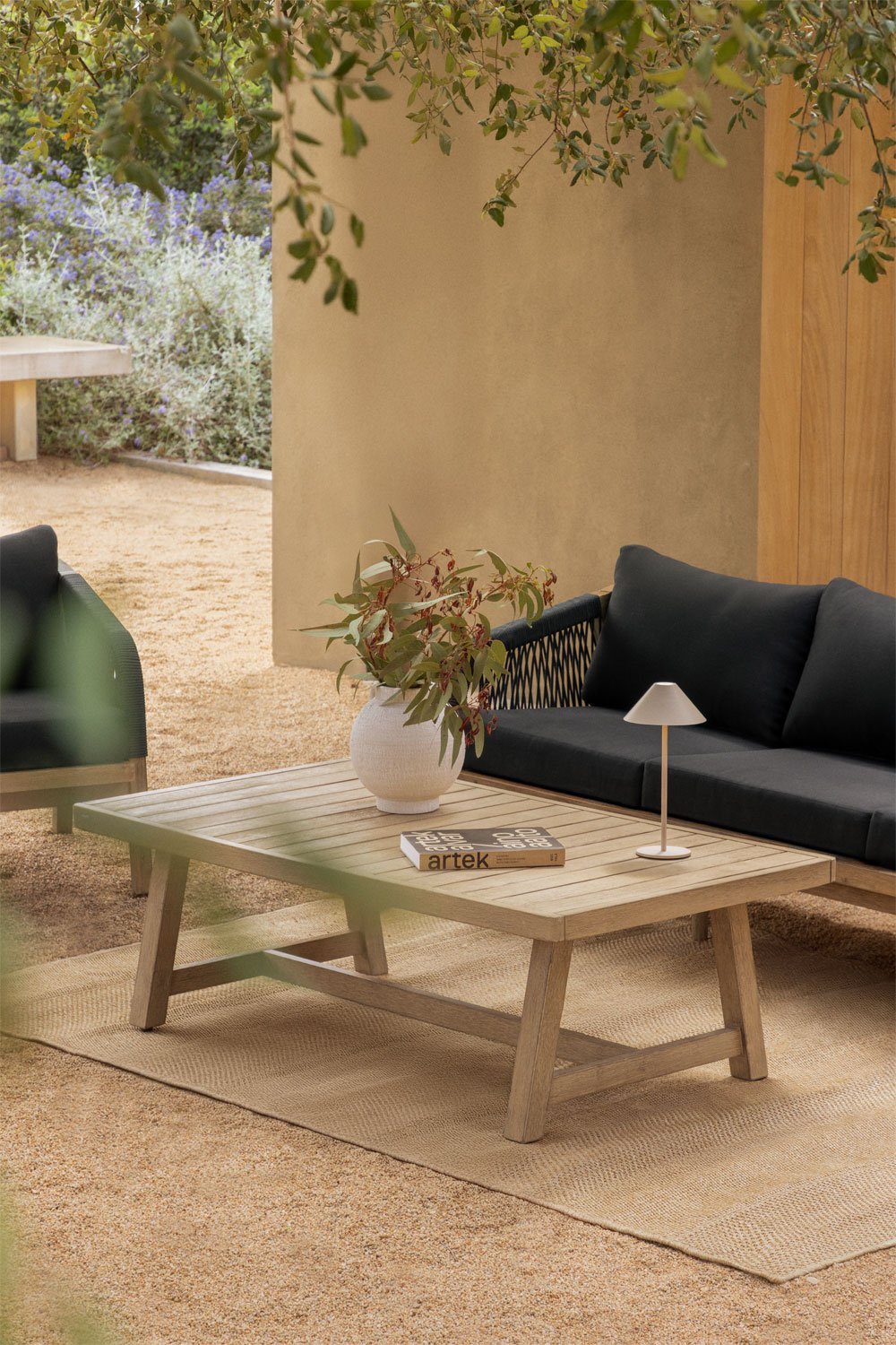 Rectangular garden coffee table 130x75 cm in acacia wood Dubai, gallery image 1