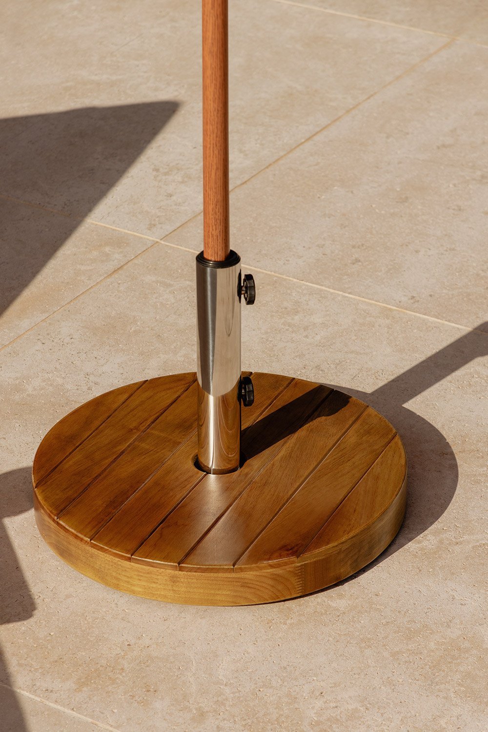 Round umbrella base Ø50 cm in Canco wood, gallery image 1