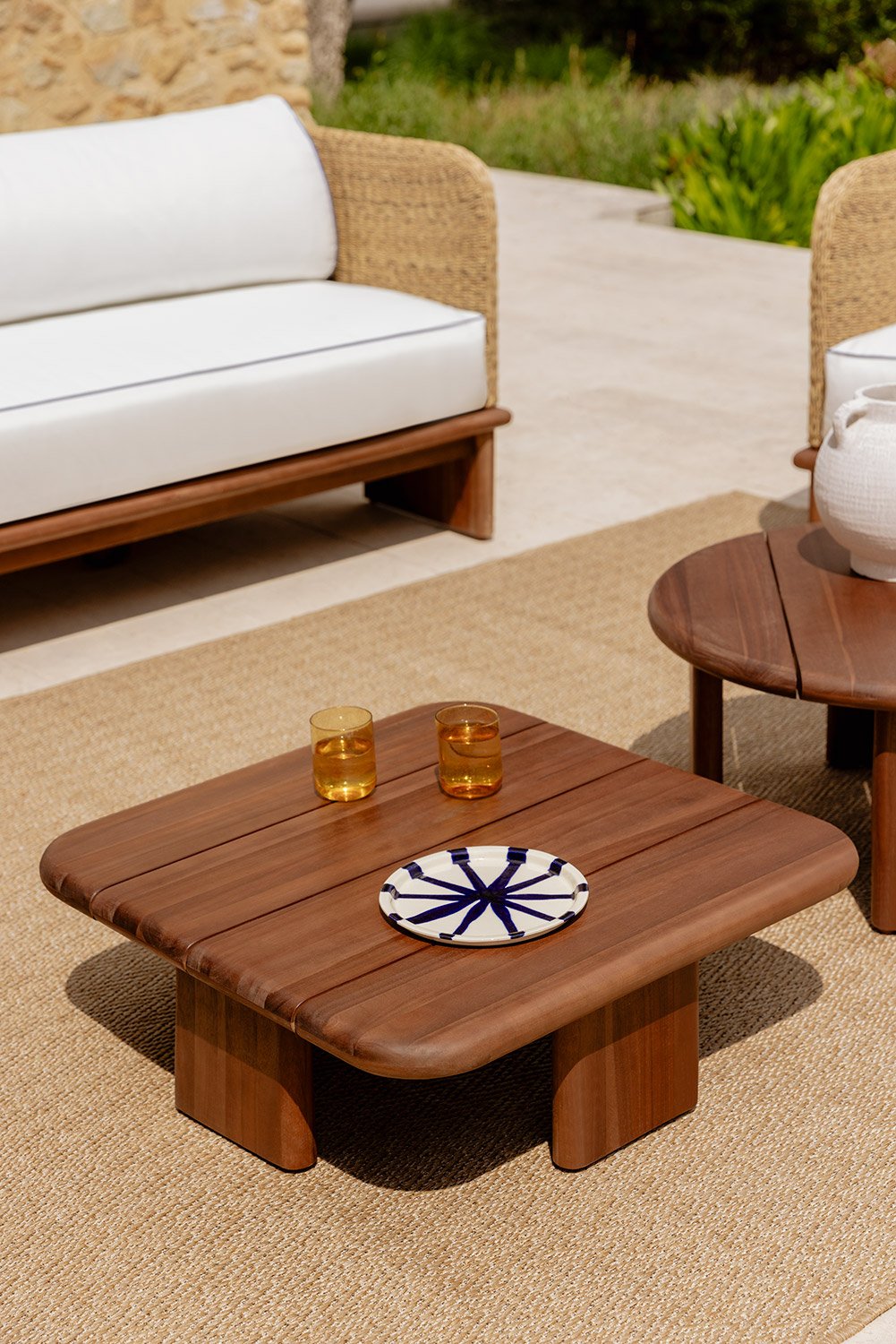 Square garden coffee table 70x70 cm in acacia wood Famara, gallery image 1