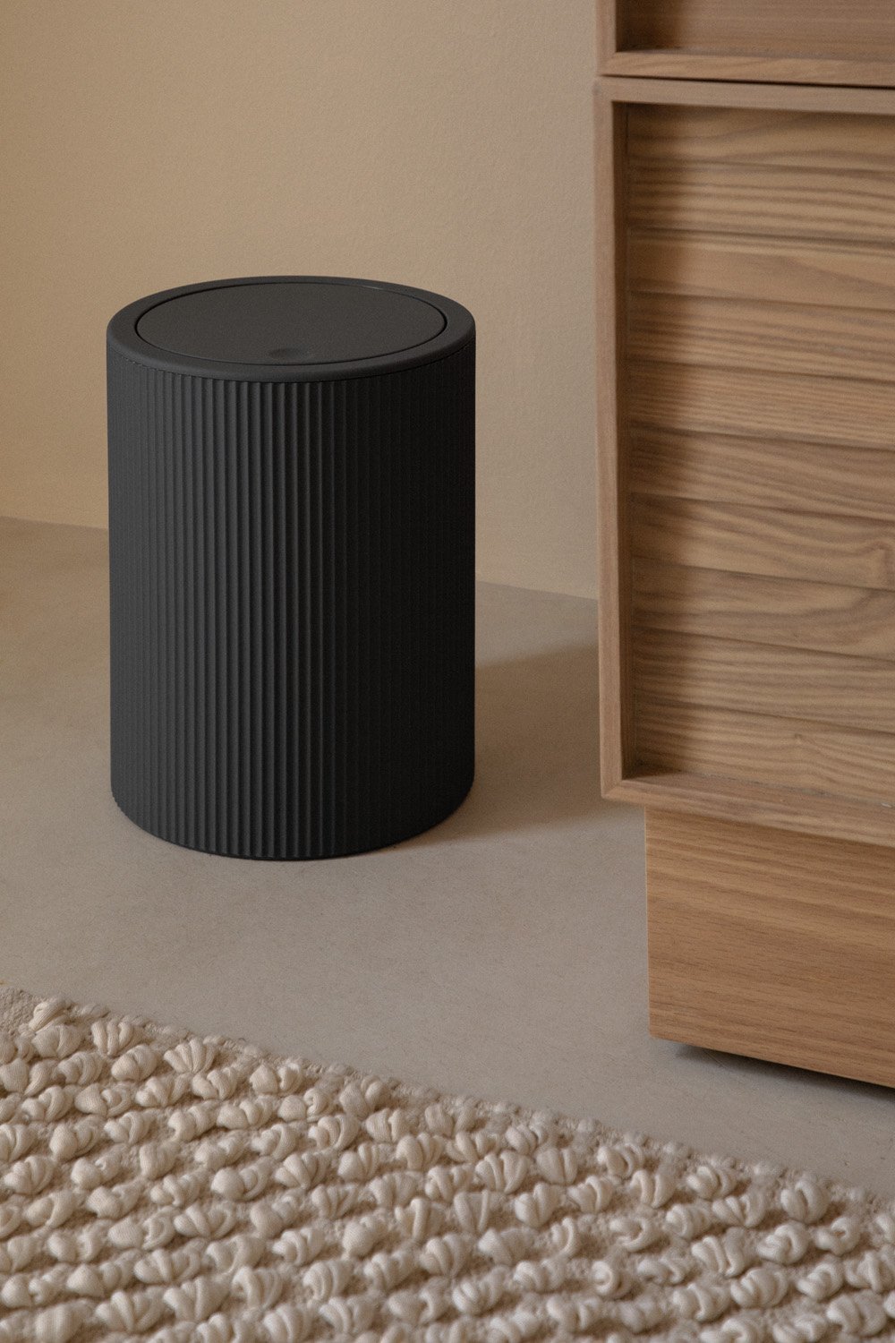 Ozene ABS Lidded Waste Bin, gallery image 1