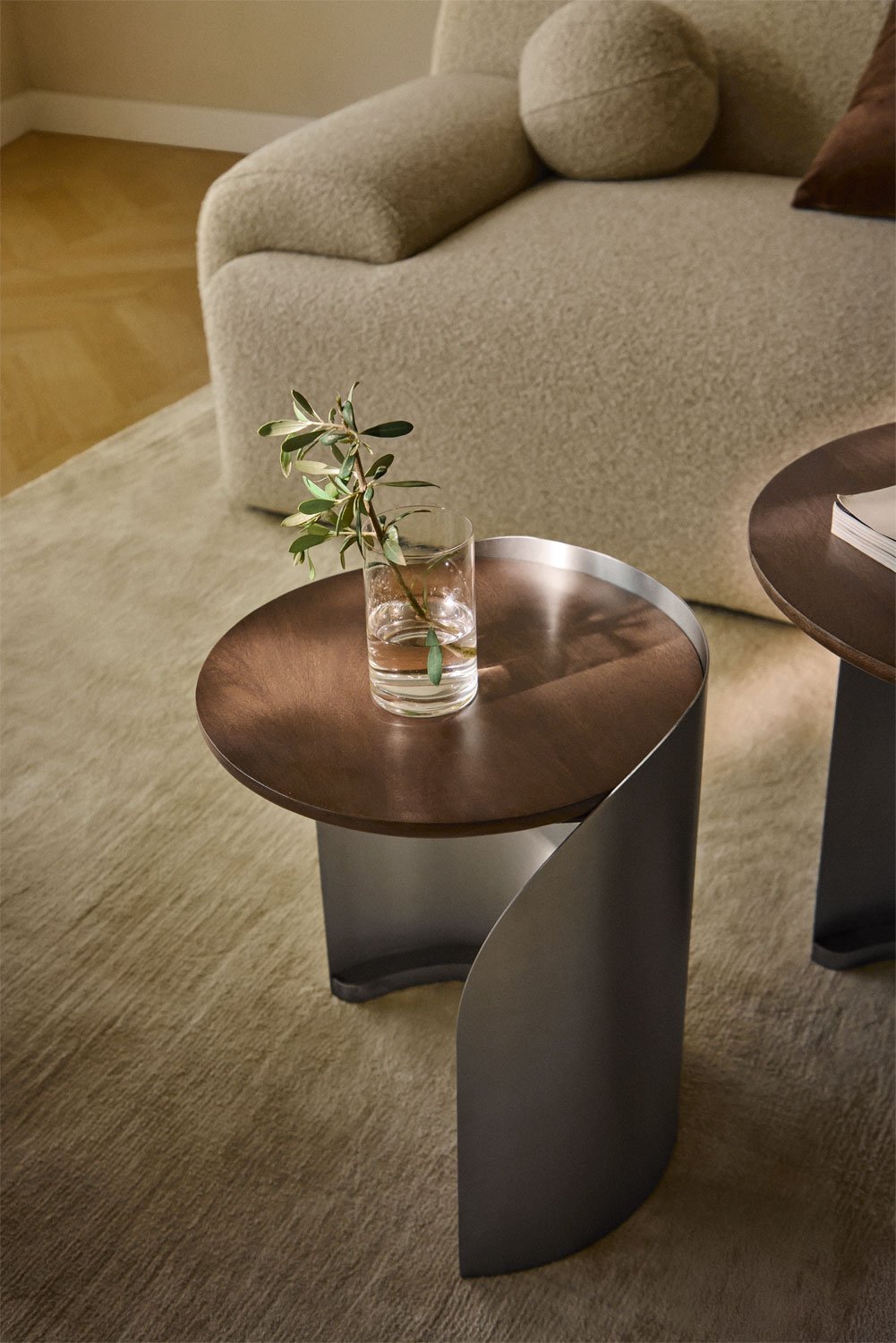 Xireisa round side table in mango wood and stainless steel, gallery image 1