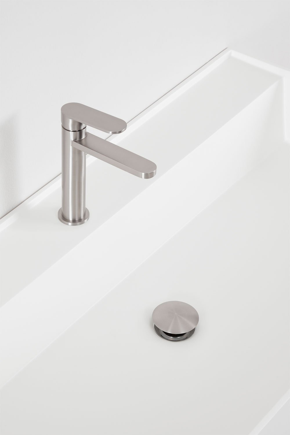 Bathroom furniture set in wood and ash veneer with integrated Ona washbasin, gallery image 7