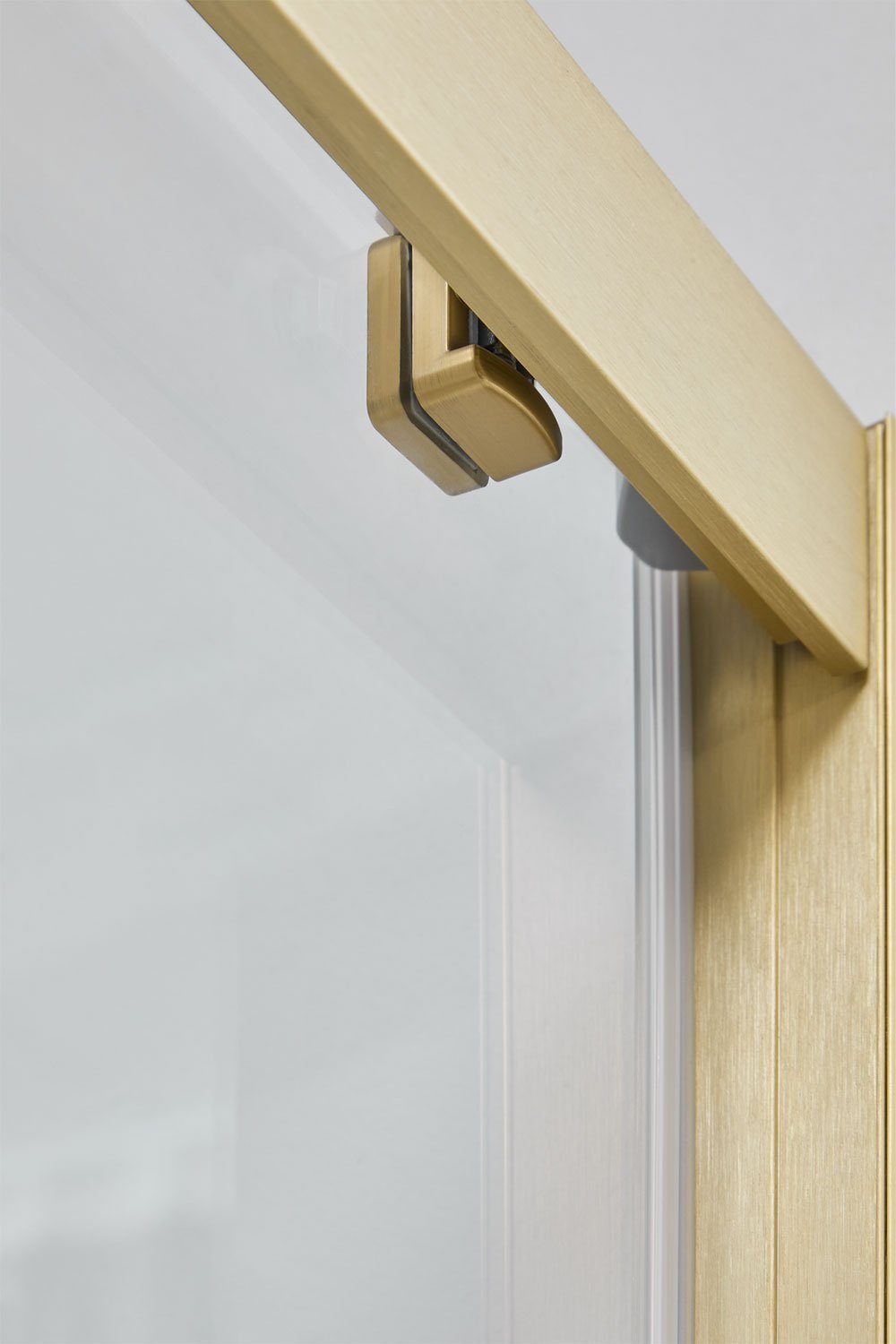 Shower screen with front access and soft-closing sliding door, 6 mm tempered glass, and Dover aluminum, gallery image 5