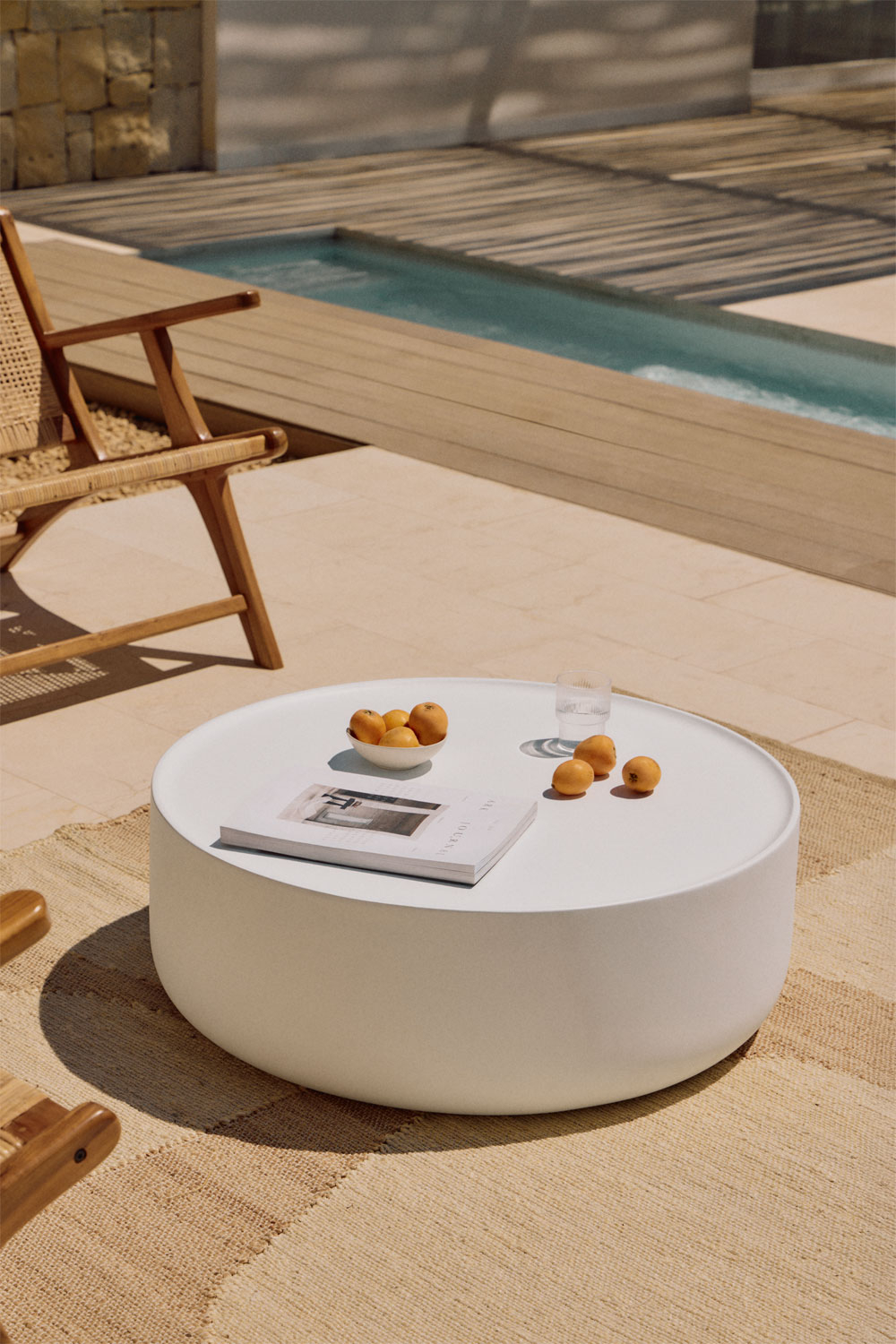 Round garden coffee table Ø80 cm in cement Darwys - SKLUM