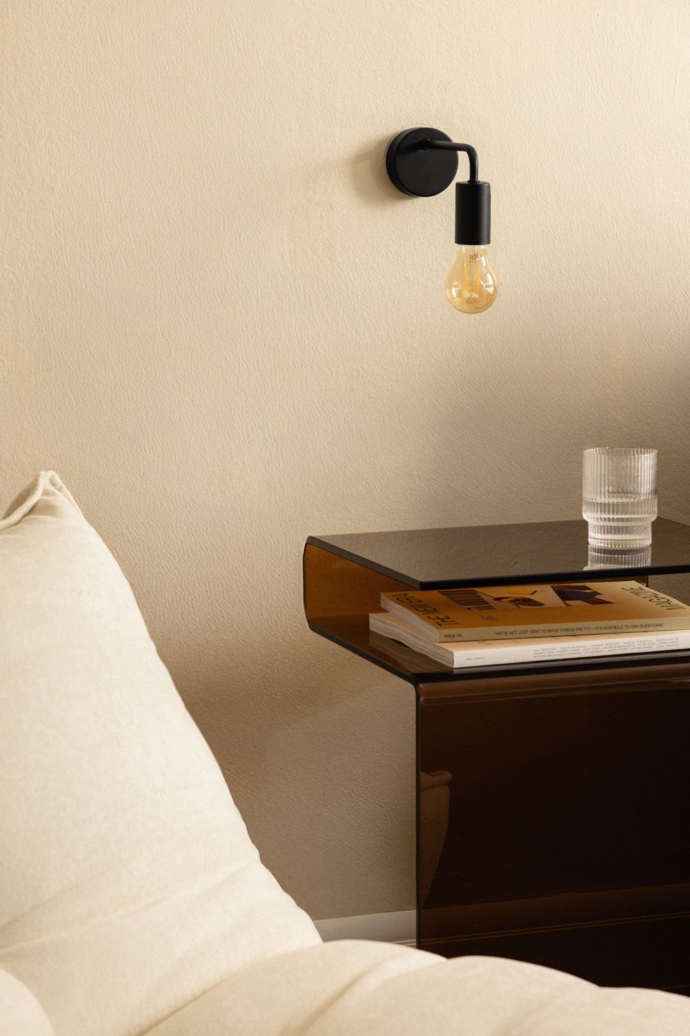 Londy iron wall lamp, gallery image 1