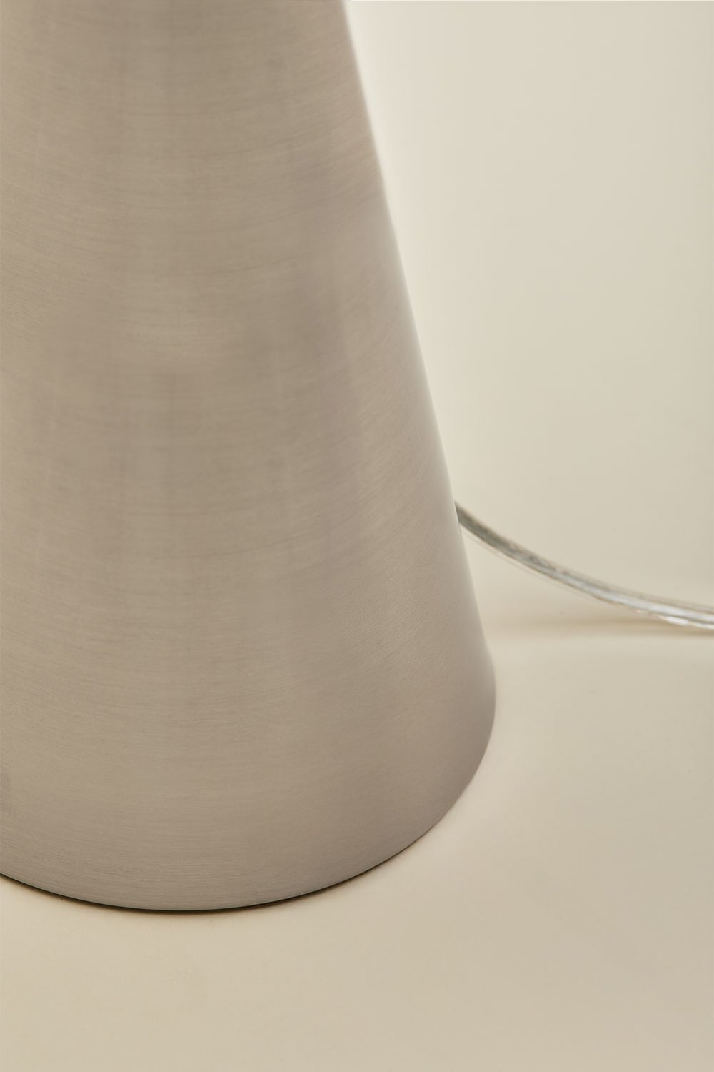 Jaliya iron table lamp, gallery image 6