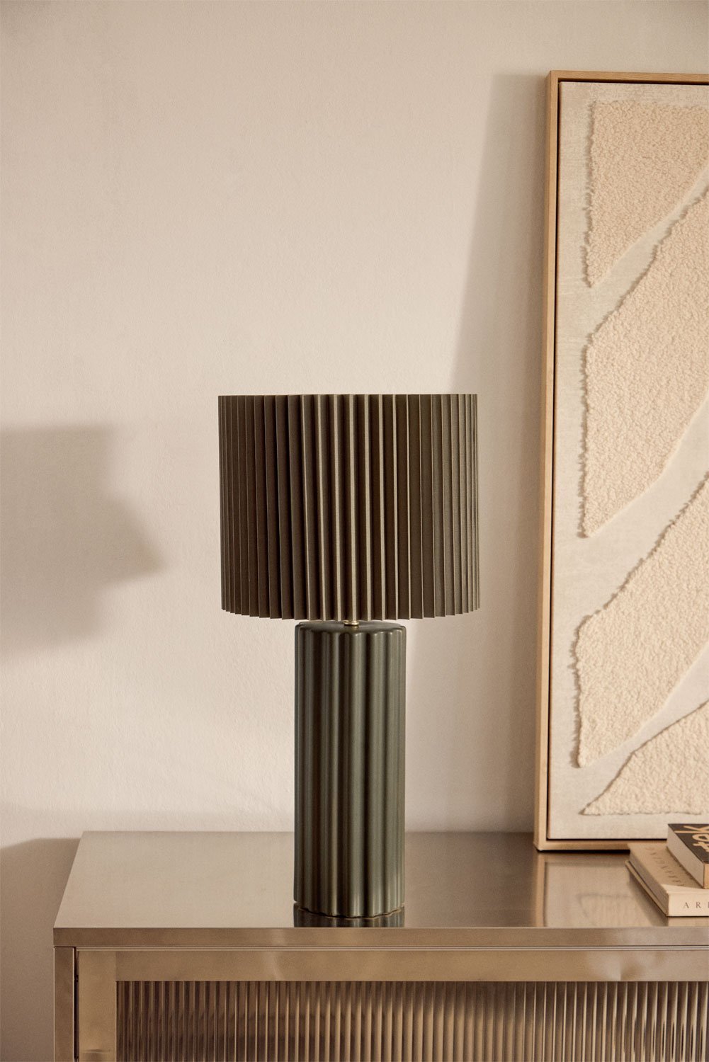 Table lamp in ceramic and Marvila fabric, gallery image 1
