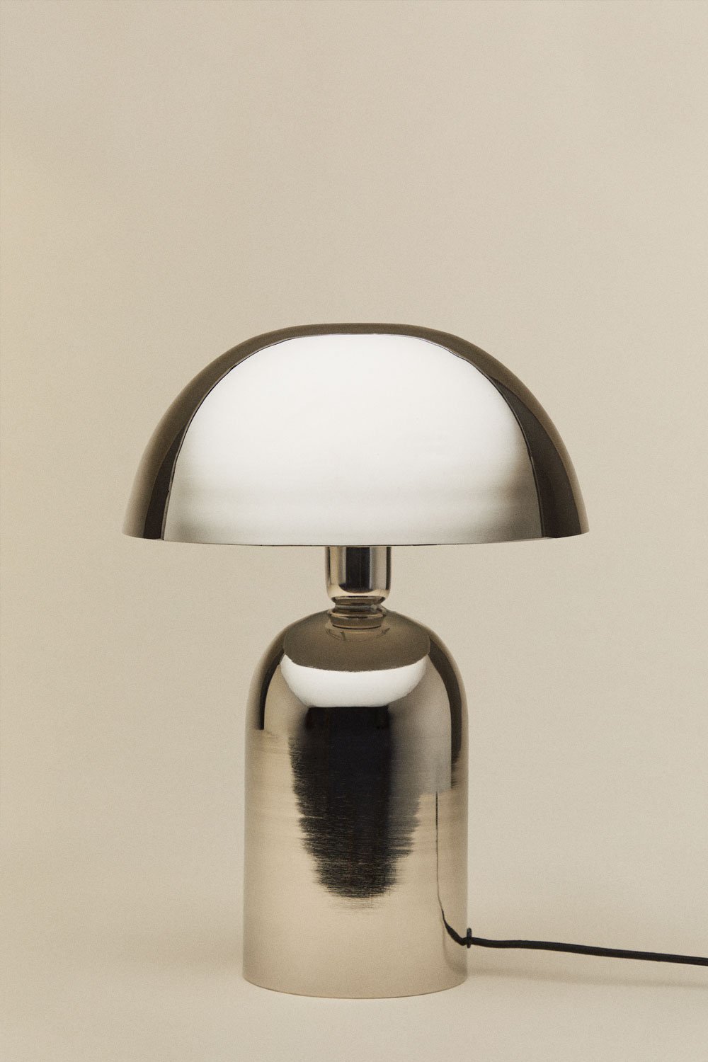 Lenasia iron table lamp, gallery image 2