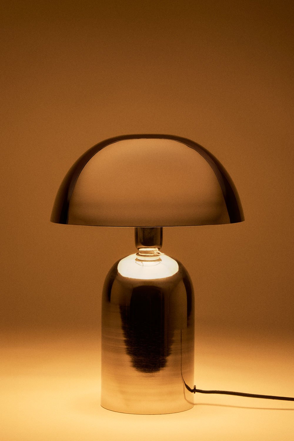 Lenasia iron table lamp, gallery image 3