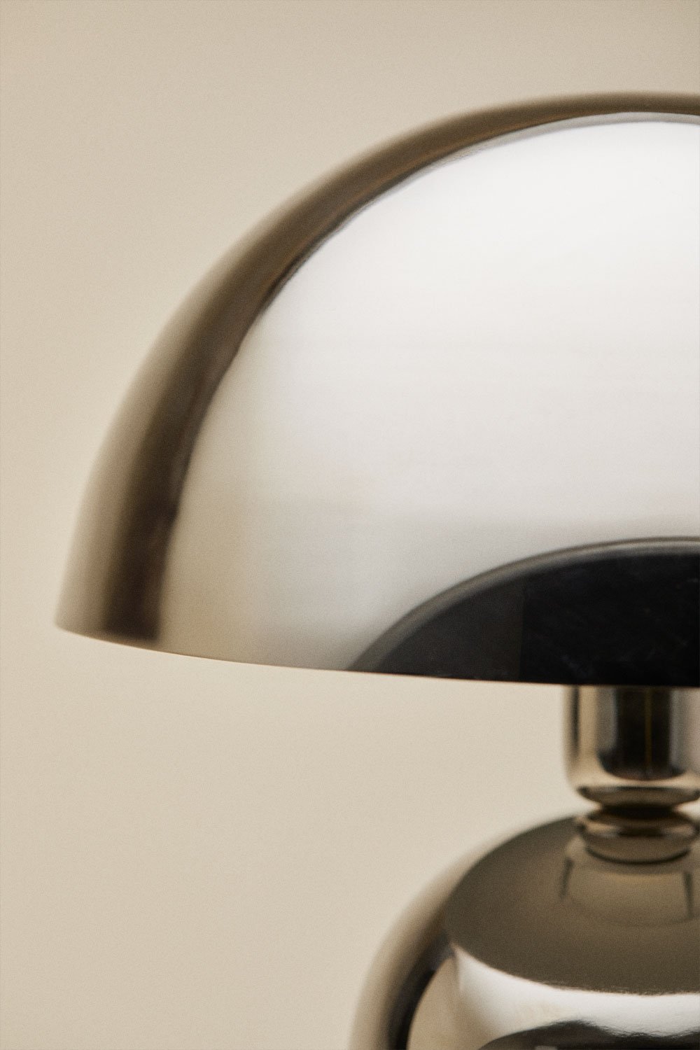 Lenasia iron table lamp, gallery image 4