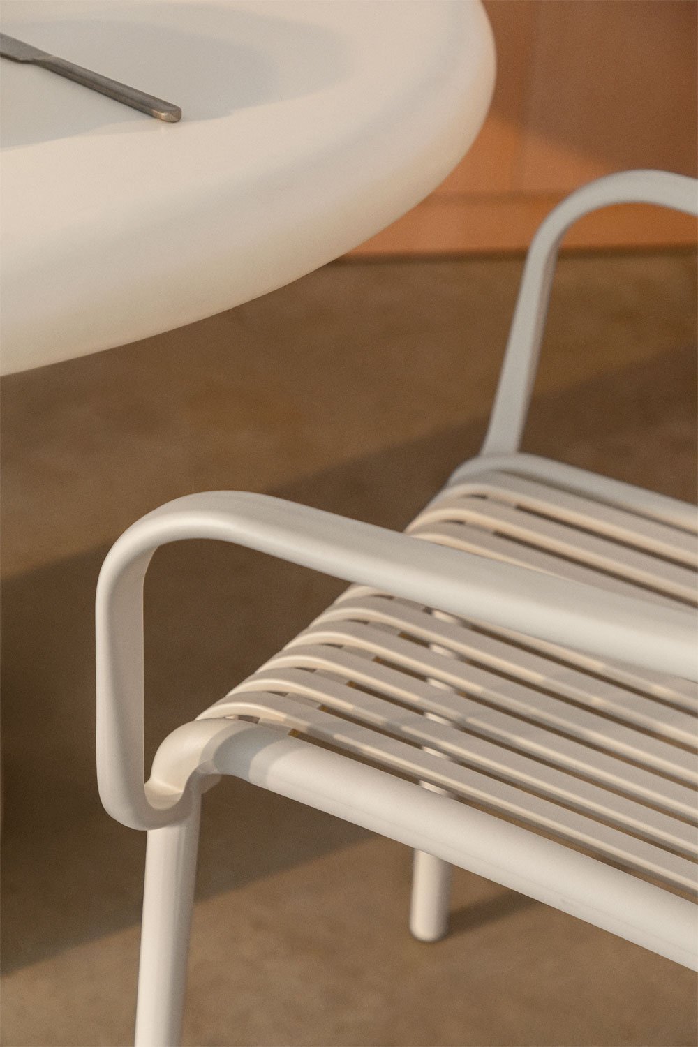 Pack of 4 Wendell polypropylene dining chairs with armrests, gallery image 2
