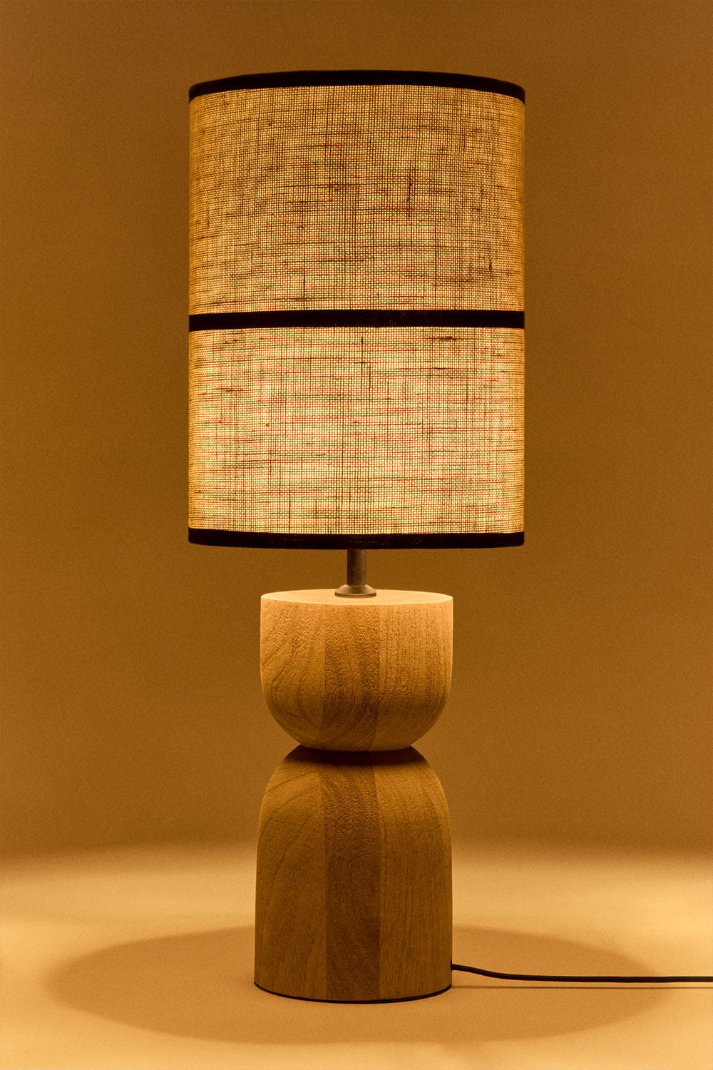 Mango wood table lamp Diniz, gallery image 2