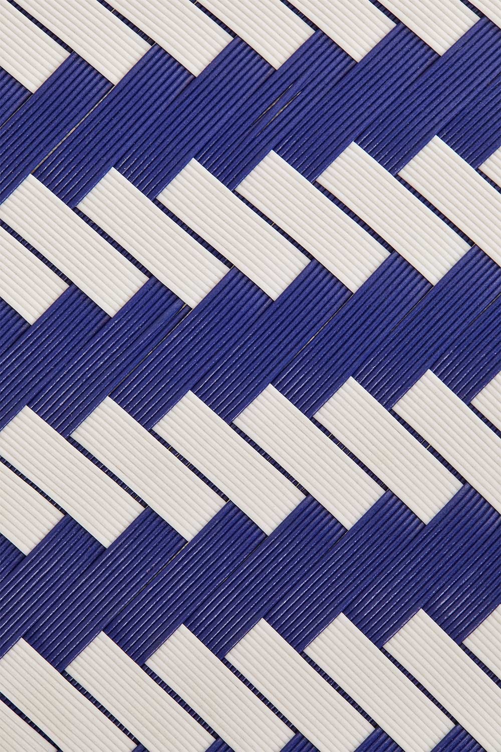 Pack of 4 Brielle Bistro aluminum stackable garden chairs with armrests, gallery image 7